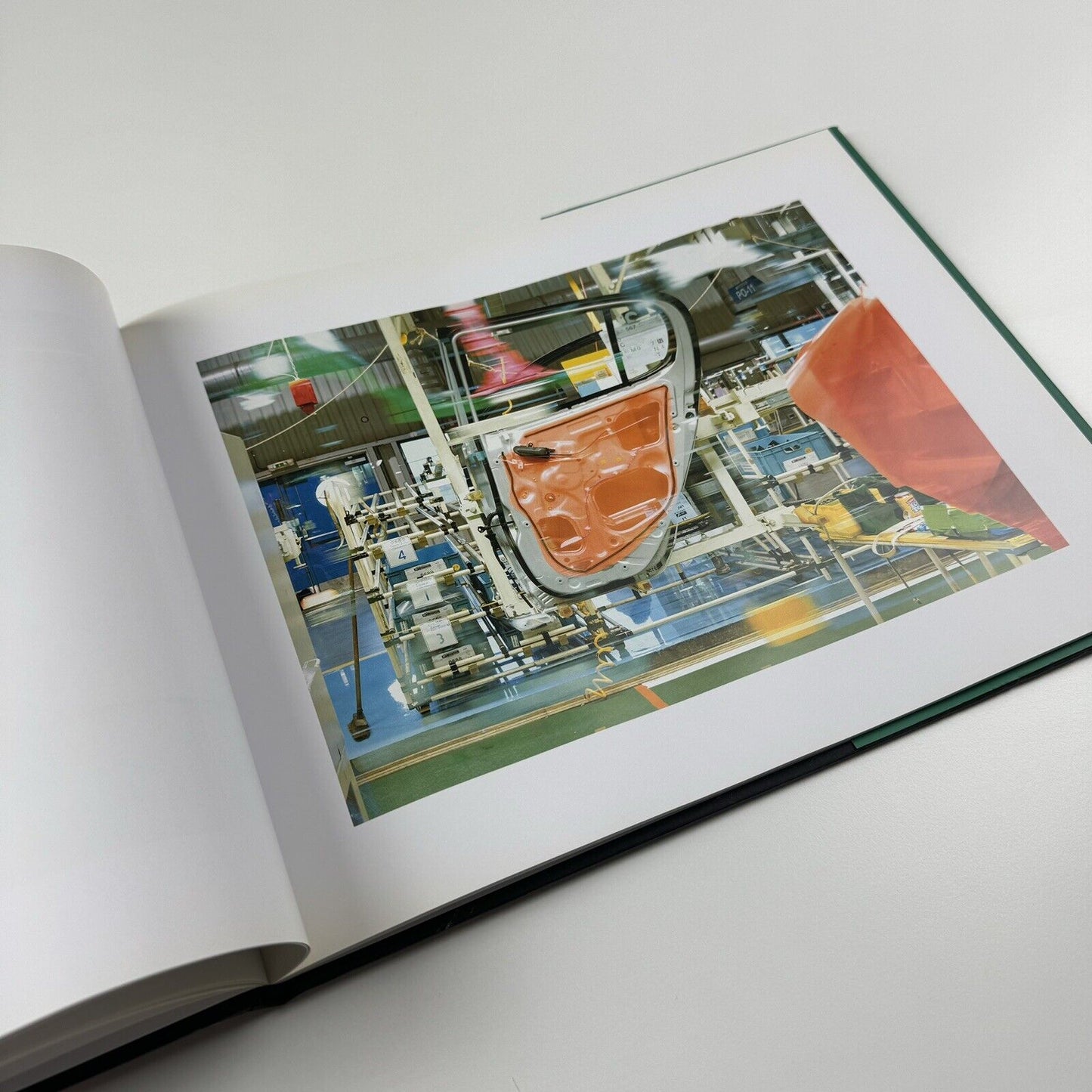 Melting Point. Stéphane Couturier | Trans photographic press/Ville Ouverte, 2006