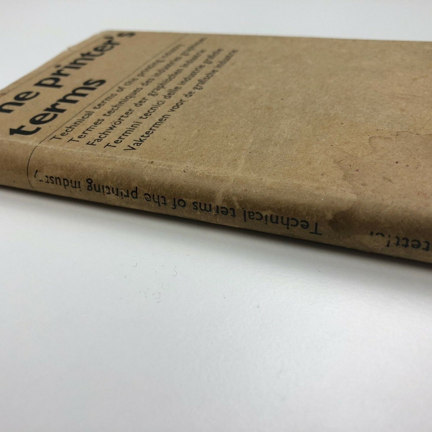The printer's terms. Technical terms of the printing industry by Rudolf Hostettler | Zollikofer & Co AG, 1969, fifth revised edition