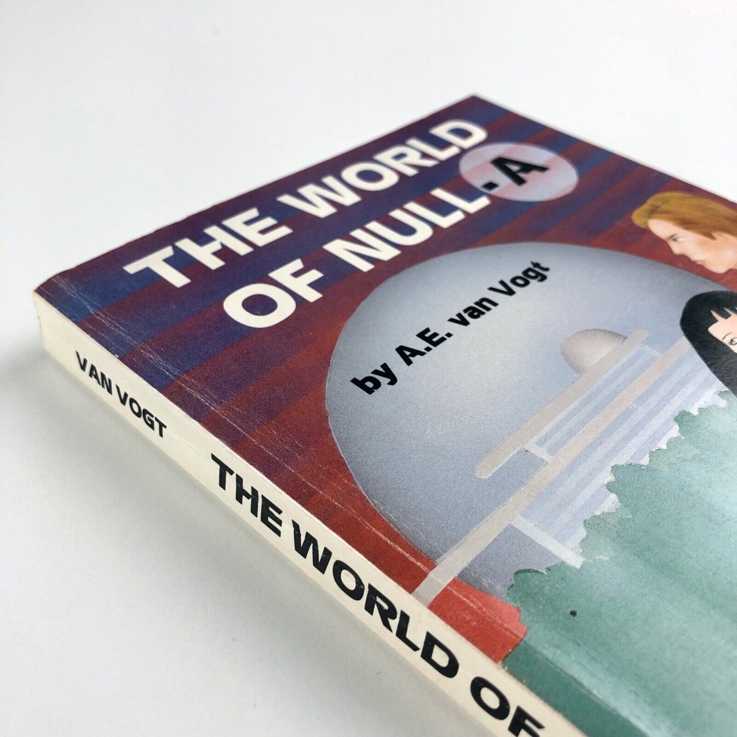 The World of Null-A by A. E. van Vogt | Vintage paperback | Ariel Press, 1970