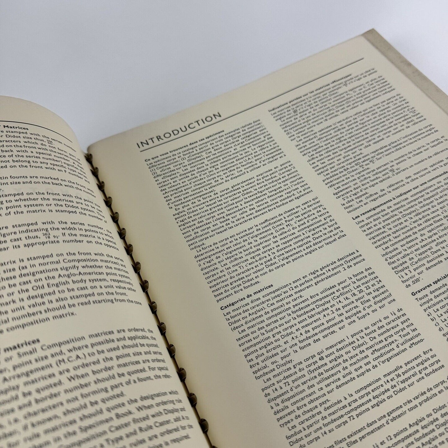 Specimen Book of 'Monotype' Printing Types. Volume One | Monotype Corporation