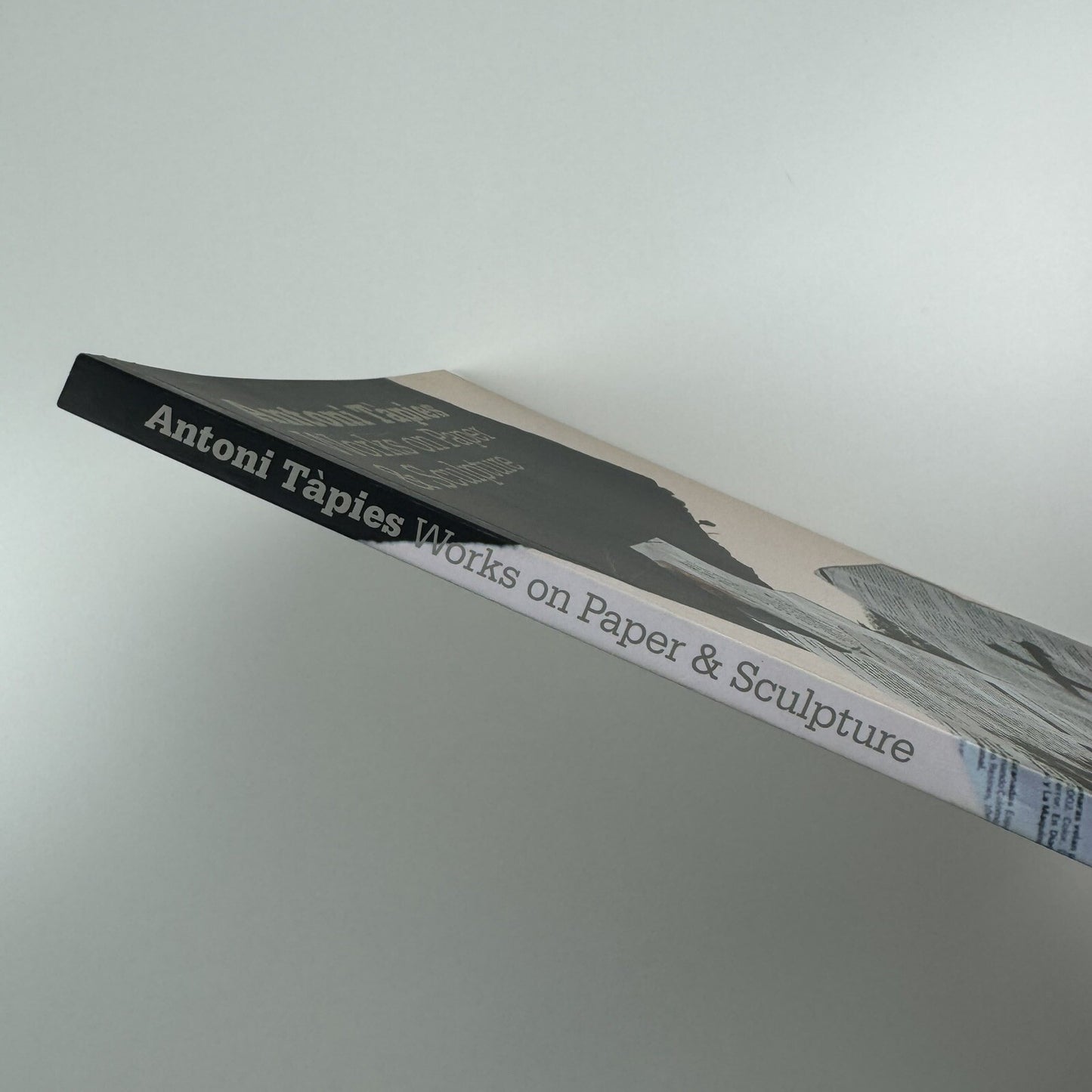 Antoni Tàpies – Works on Paper and Sculpture | Waddington Galleries catalogue, 2005