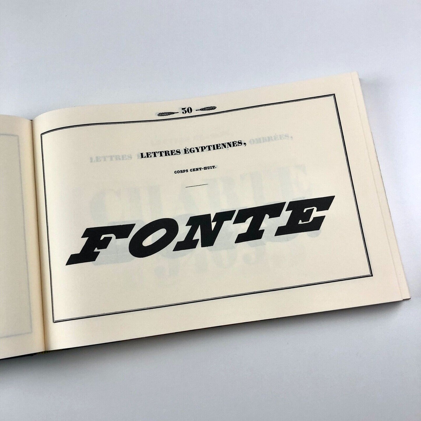 Spécimen des Divers, Caractères, Vignettes et Ornements Typographiques de la Fonderie de Laurent et de Berny dit de Balzac, Aux éditions de Centres, Paris, 1992