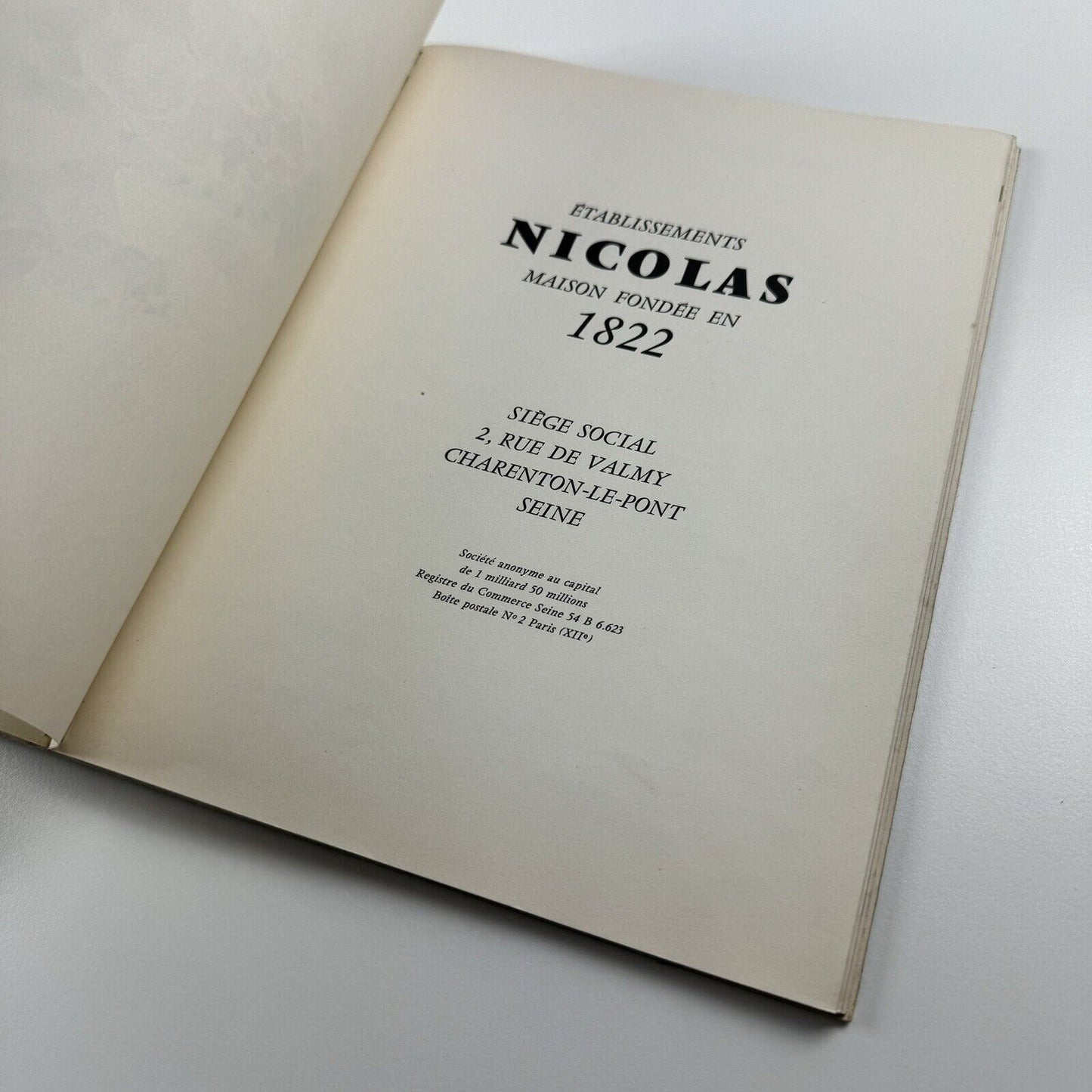 Établissements Nicolas: Maison Fondee En 1822 1957 | Alfred Latour – 1960 edition