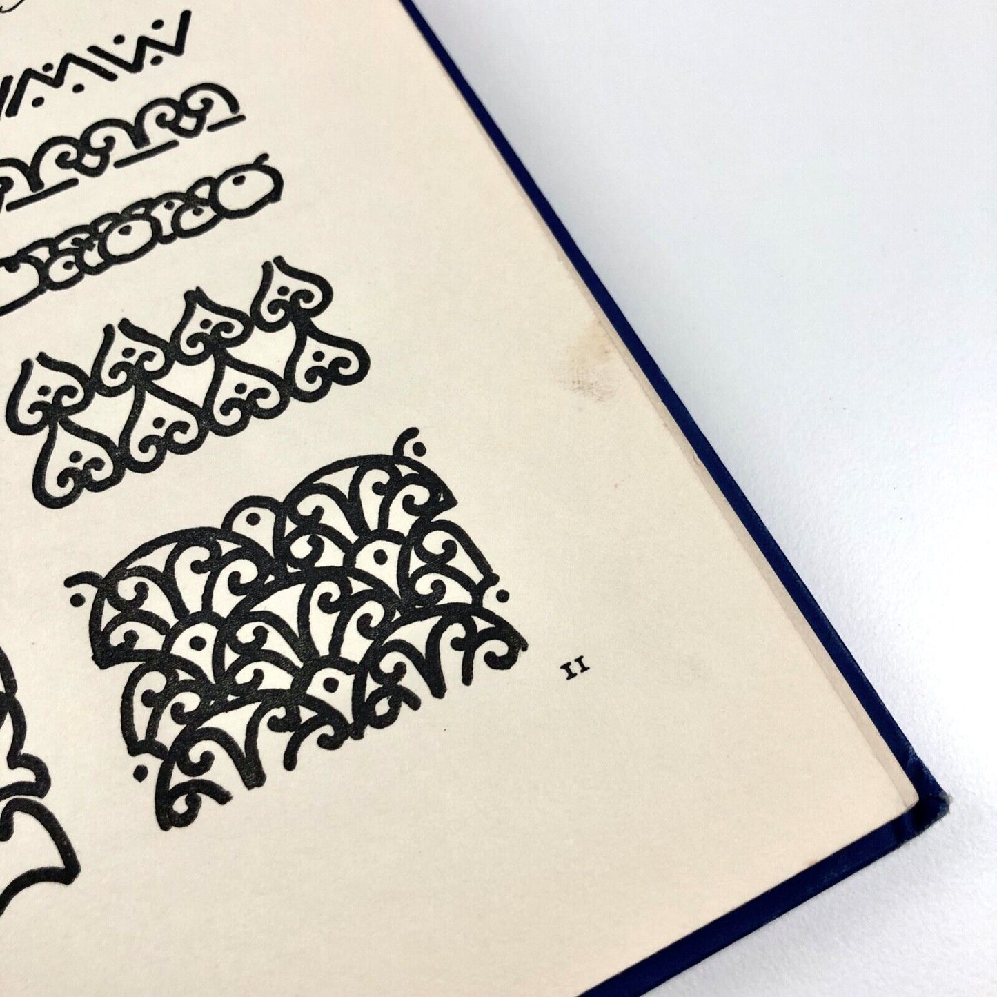 Examples of Lettering and Design by J. Littlejohns | Isaac Pitman, 1936