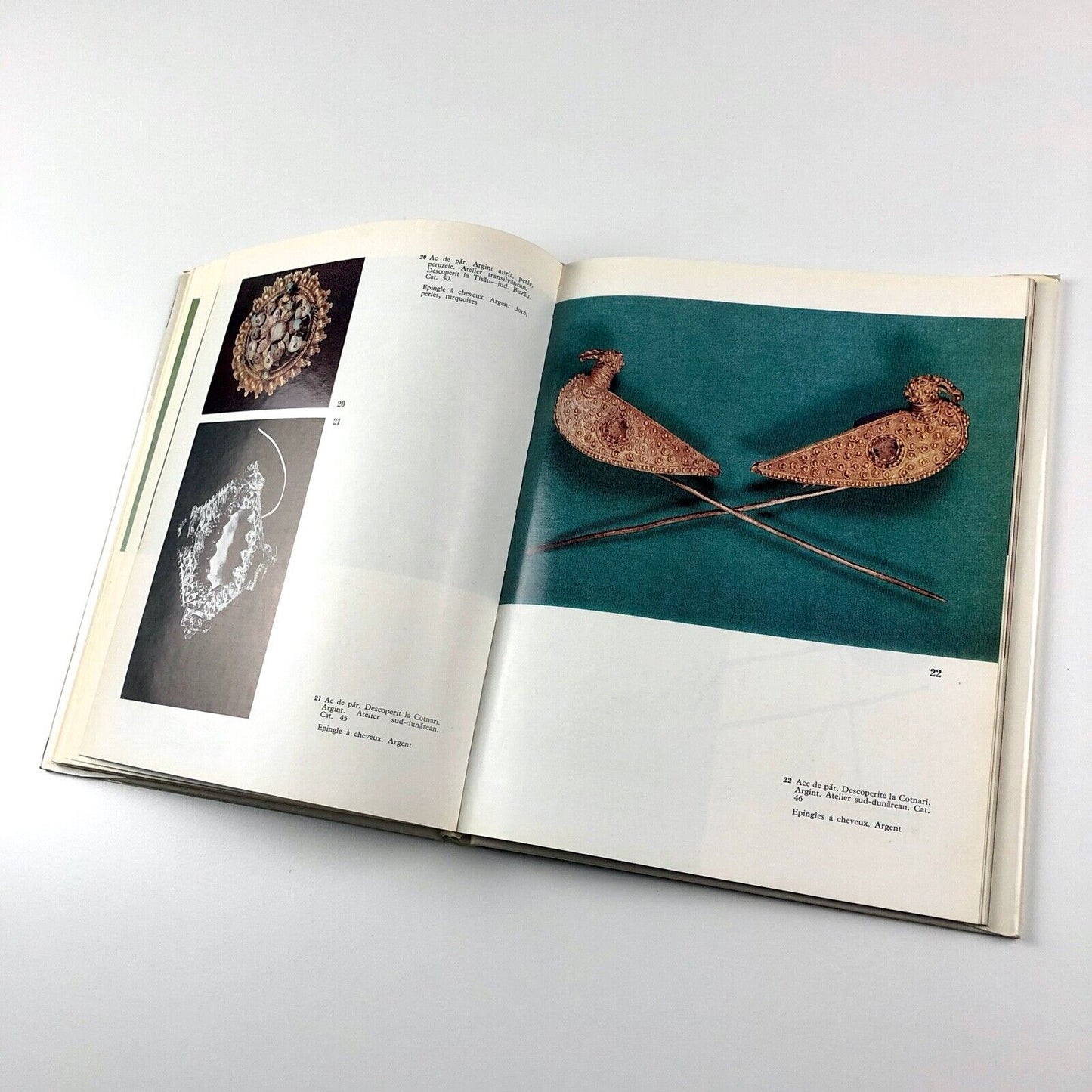 Podoabe Medievale în Tarile Române | Marin Matei Popescu | Editura Meridiane, 1970