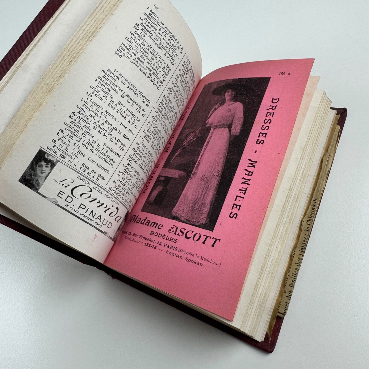 Paris Guide offert par l’Hôtel du Palais, 1913 vintage travel guide