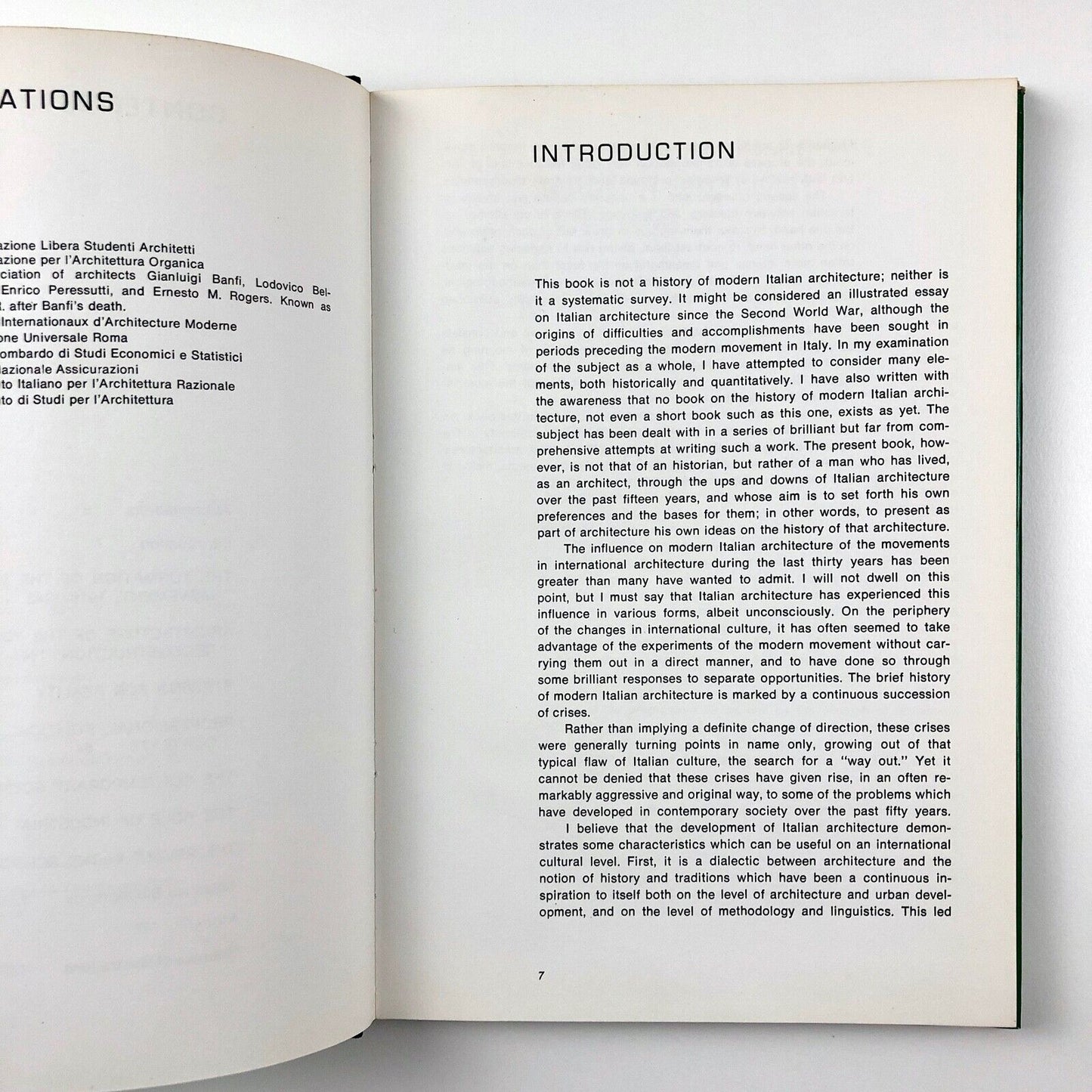 New Directions in Italian Architecture by Vittorio Gregotti | Studio Vista, 1968