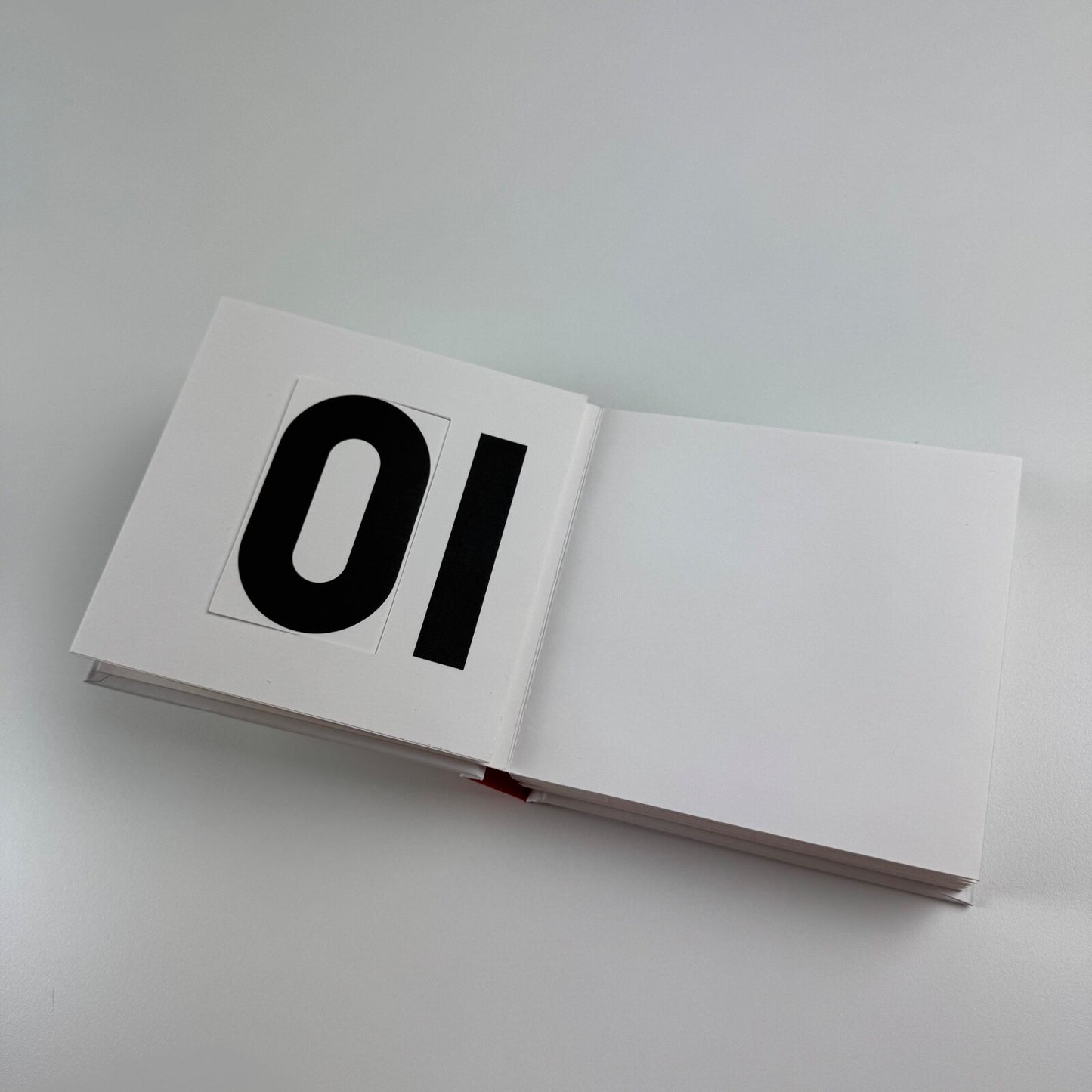 10 Pop-Up by Marion Bataille. 3D pop up book. First American edition in slipcase | Roaring Book Press, 2011