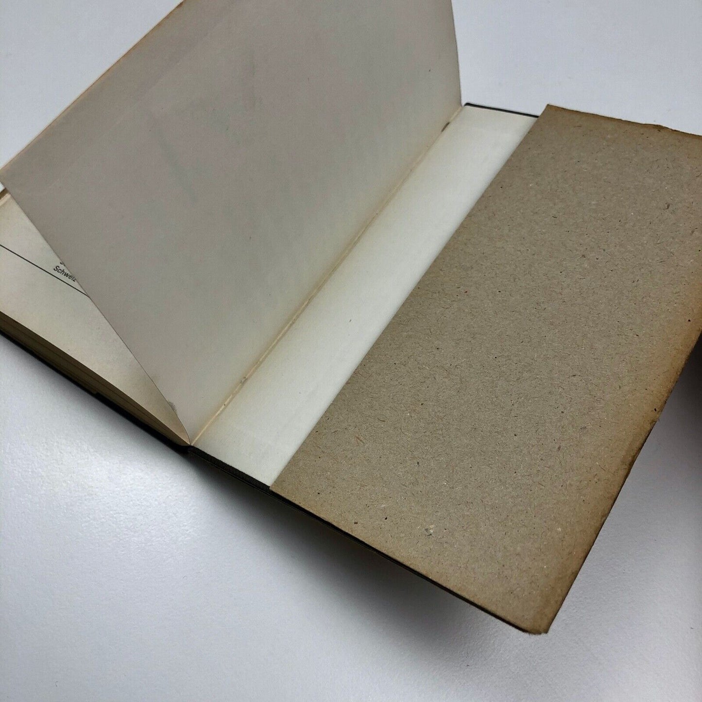 The printer's terms. Technical terms of the printing industry by Rudolf Hostettler | Zollikofer & Co AG, 1969, fifth revised edition