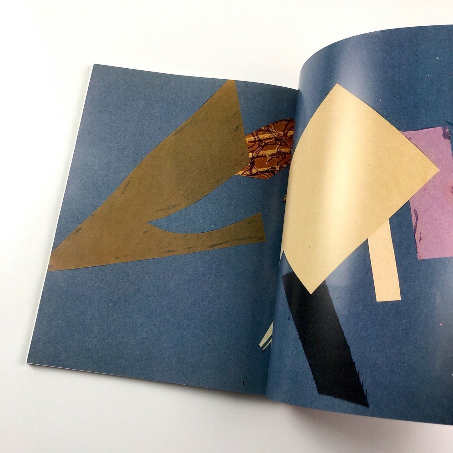 Christie’s Paris. Livres et Manuscrits d’Artistes | Avant-garde russe et reliures signees | 21 May 2003