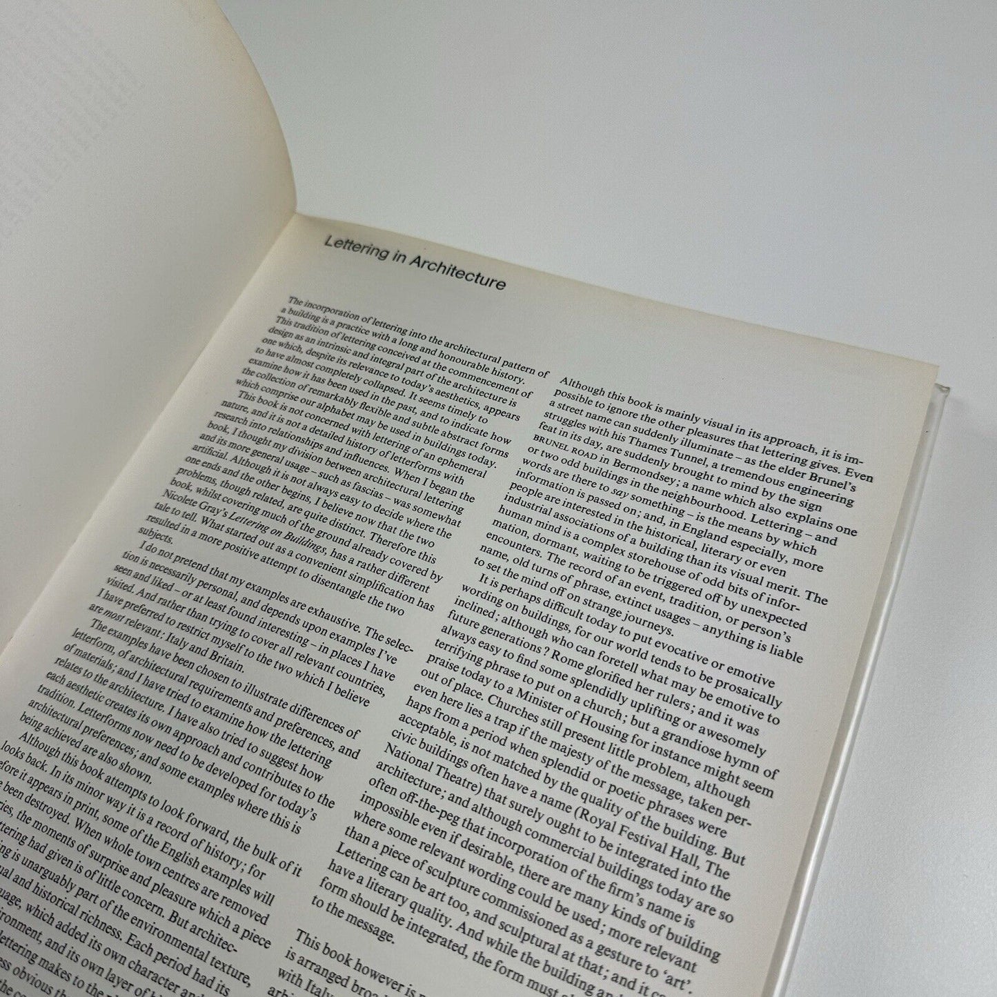 Lettering in Architecture by Alan Bartram | Lund Humphries, 1975
