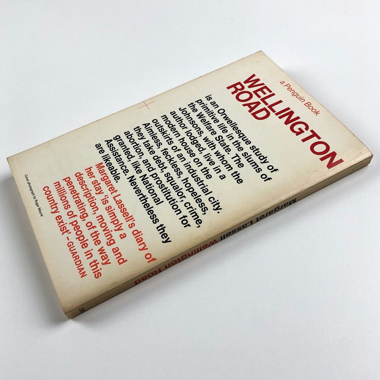 Wellington Road by Margaret Lassell | Penguin Books, 1966