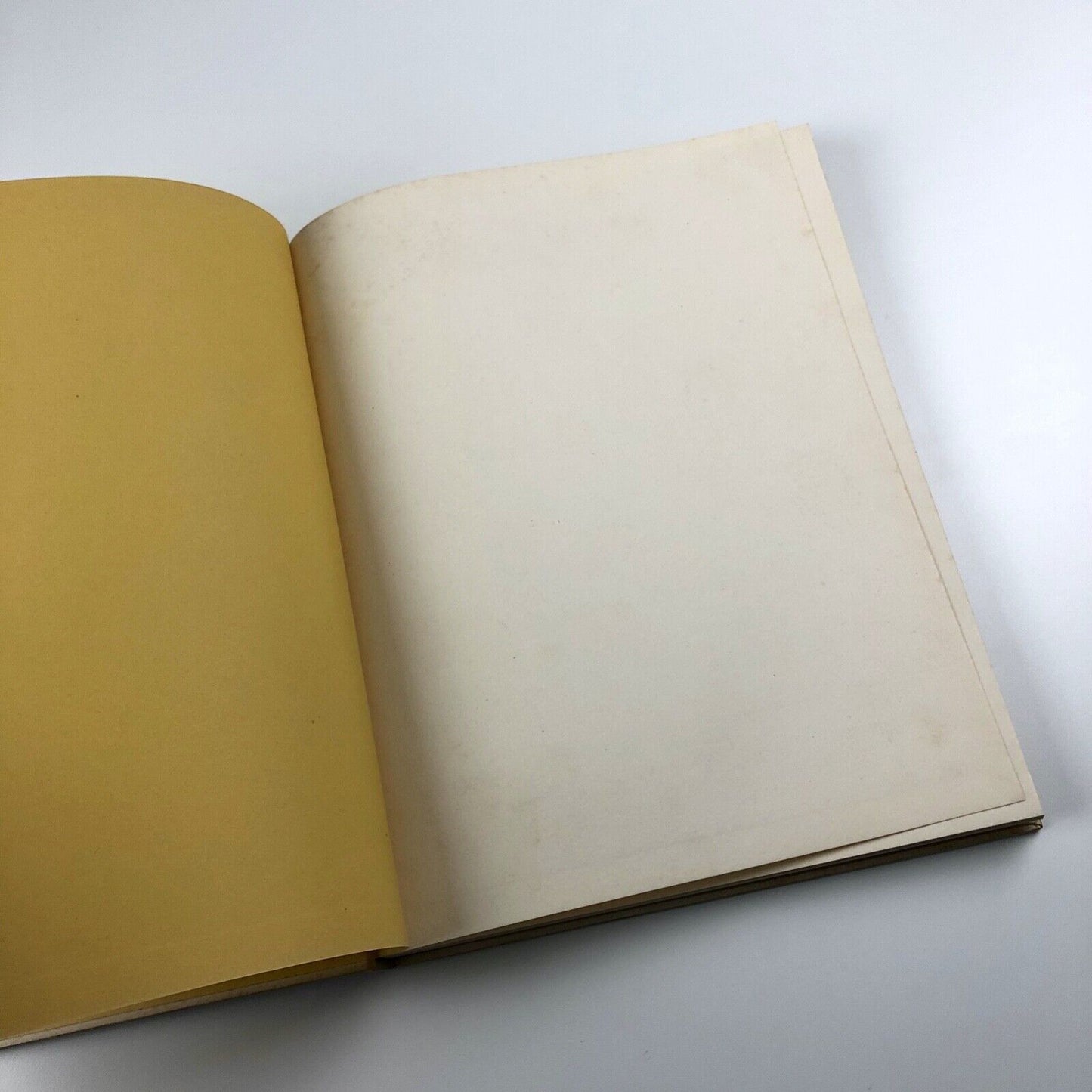 Motif 3 A Journal of the Visual Arts Sep 1959 Ruari McLean DUMMY BLANK COPY - cover design John Griffith
