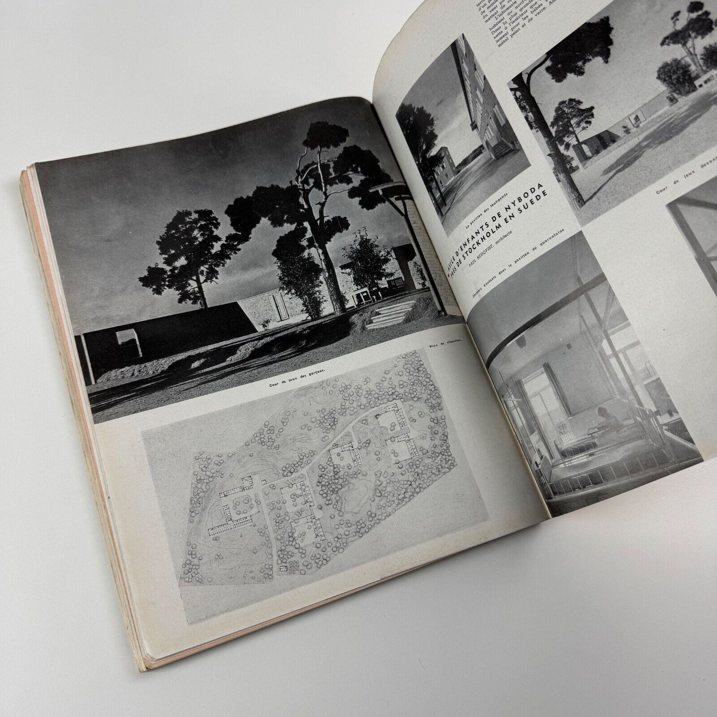 L'architecture d’aujourd’hui. L’architecture et l’enfance. No. 25, August 1949 | Ascoral des Jeaunes. Le Corbusier connection