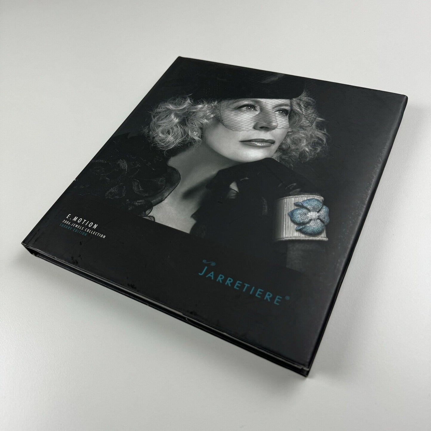 Jarretiere. E. Motion. 2006 Jewels Collection Luxury Edition catalogue, 2006
