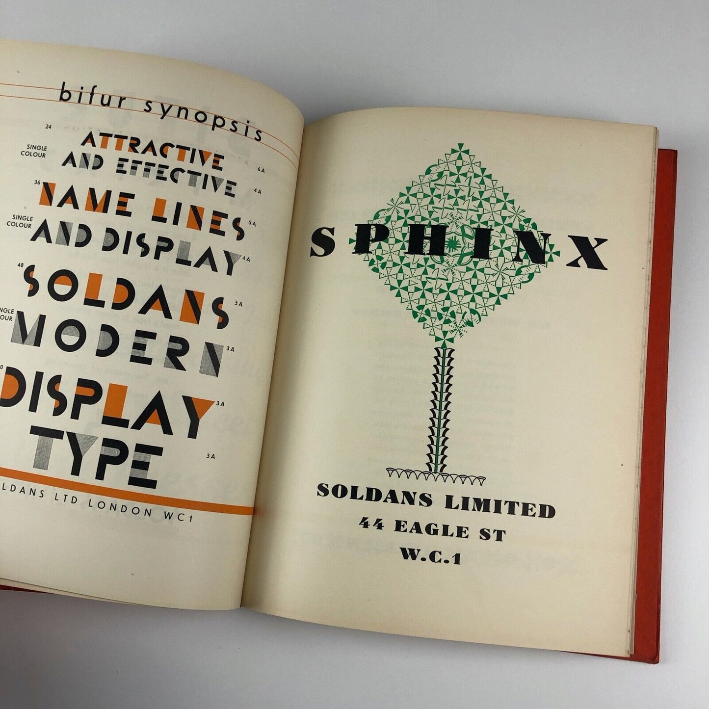 Soldans Types | The Erbar Grotesque in Three Series | Type specimen brochure | Designed by Jakob Erbar
