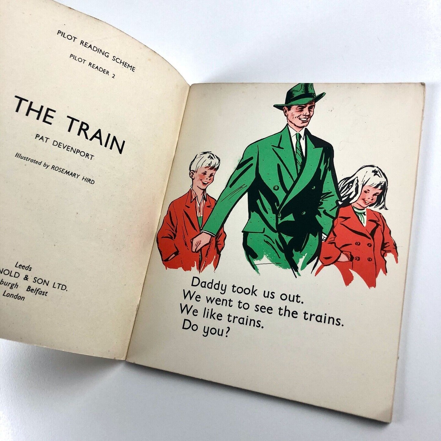 The Train – Pilot Reader Book 2 | Vintage children's book | Pat Devenport 1946