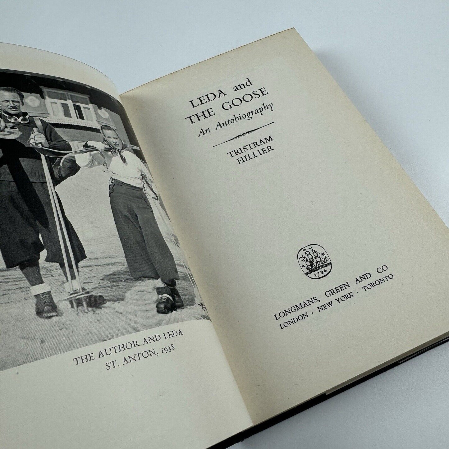 Leda and the Goose. An autobiography – Tristram Hillier | Longmans, Green & Co, 1954