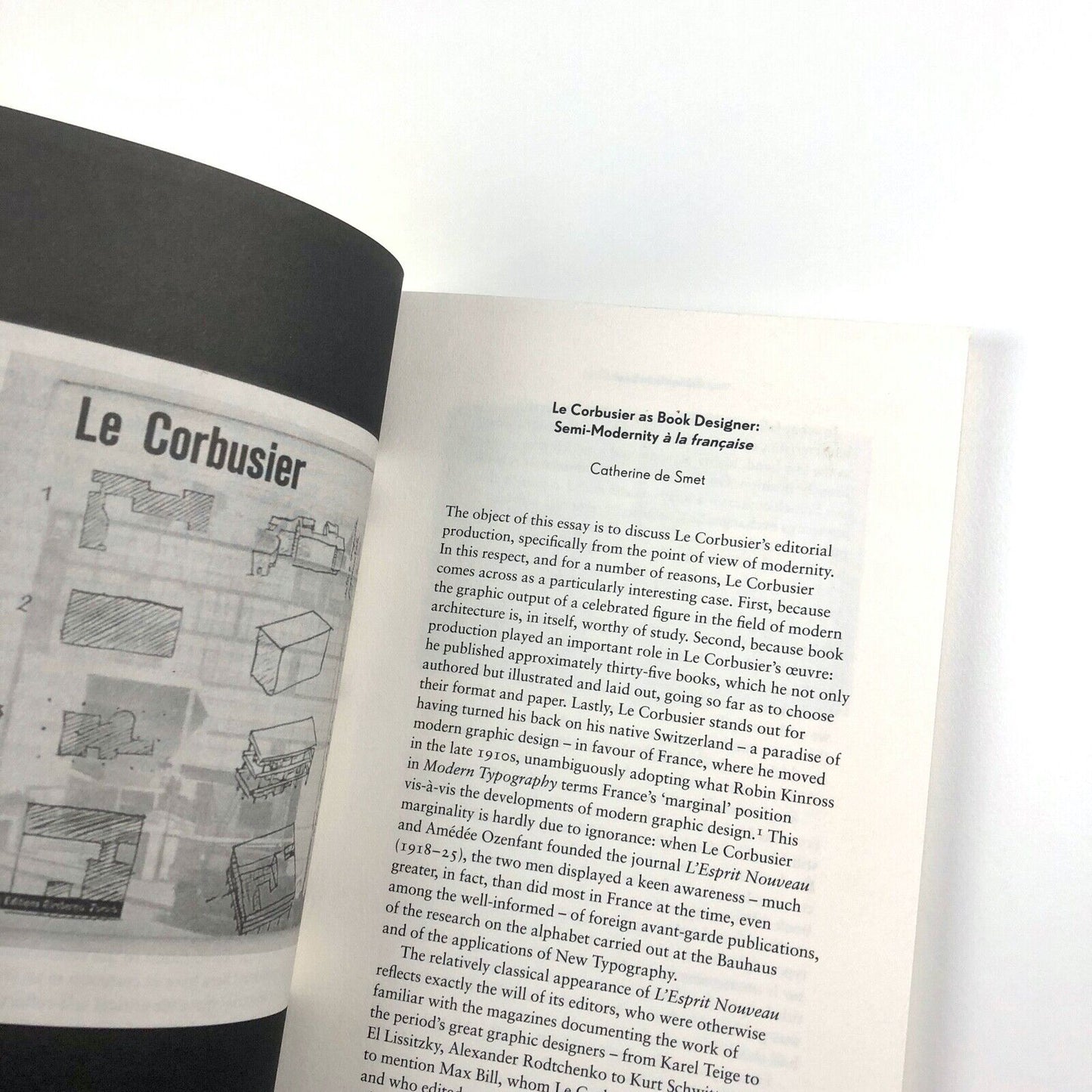 The Form of the Book Book | Edited by Sara De Bondt and Fraser Muggeridge | Occasional Papers, 2009