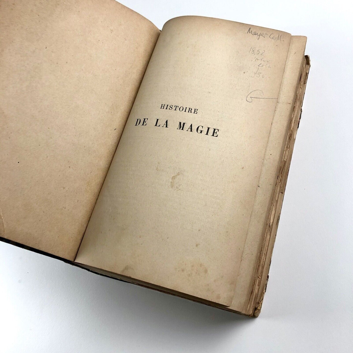 Histoire de la Magie. Avec une exposition claire et précise de ses procédés de ses rites et de ses mystères by Éliphas Lévi | 1892 edition Félix Alcan, Paris | Ancienne Librairie Germer Baillière