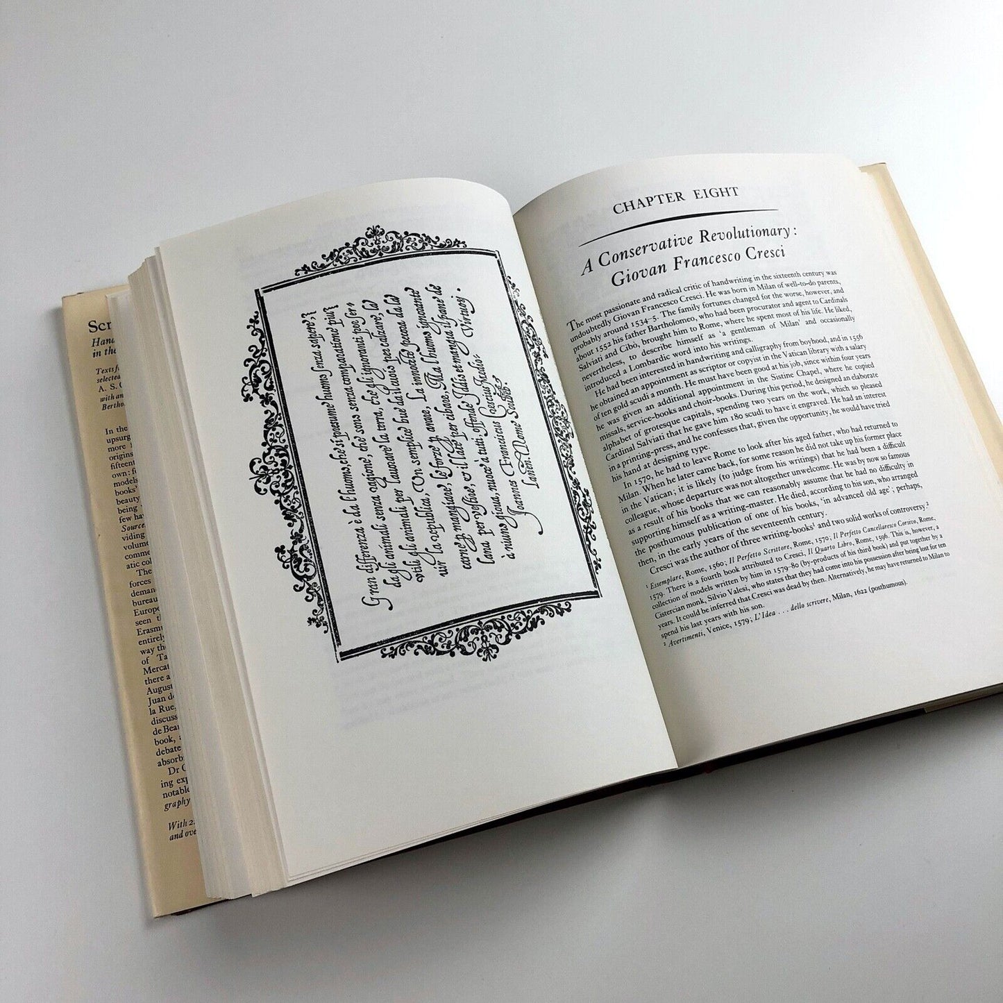 Scribes and Sources. Handbook of the Chancery Hand in the Sixteenth Century. Texts from the Writing-Masters selected, introduced and translated by A.S. Osley with an account of John de Beauchesne by Berthold Wolpe | Faber & Faber, 1980