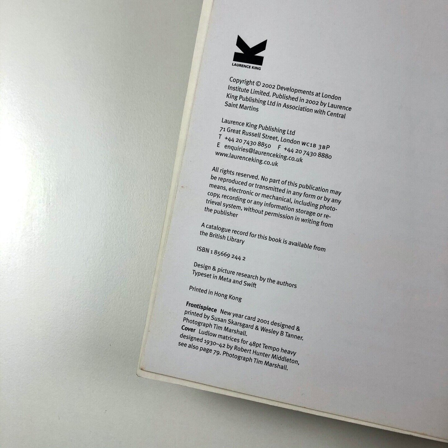 Types & Typography | Phil Baines & Andrew Haslam | Lawrence King, 2002