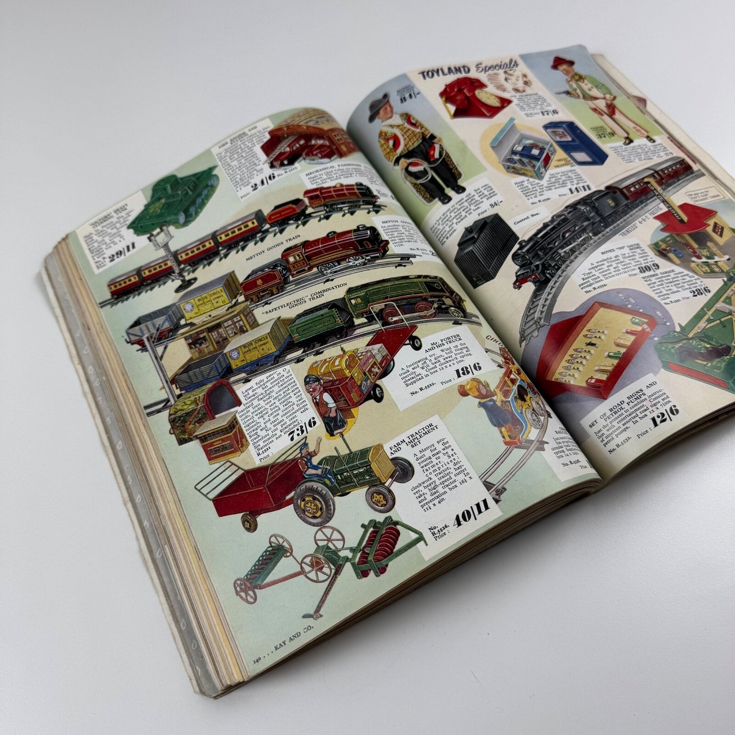 Kays catalogue Autumn and Winter 1952-3