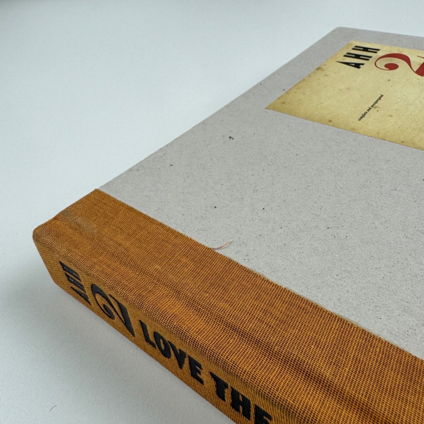 AHH 2: Love the Art Hate. Graphics 1972-2010 | L-13, first edition 2010