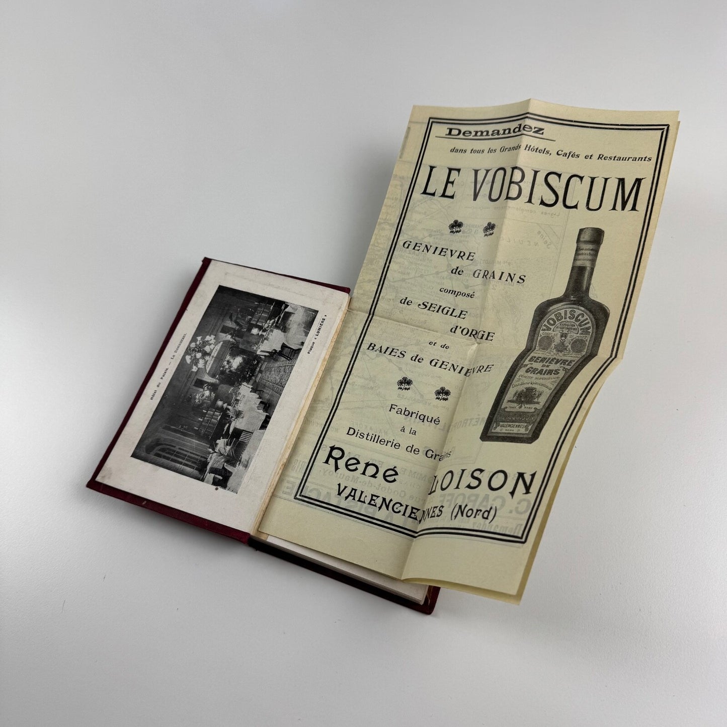 Paris Guide offert par l’Hôtel du Palais, 1913 vintage travel guide