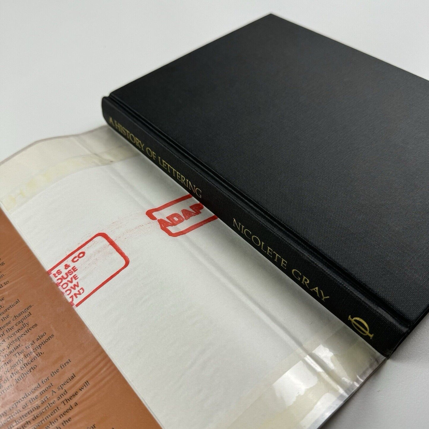 A History of Lettering by Nicolete Gray | Phaidon, 1986