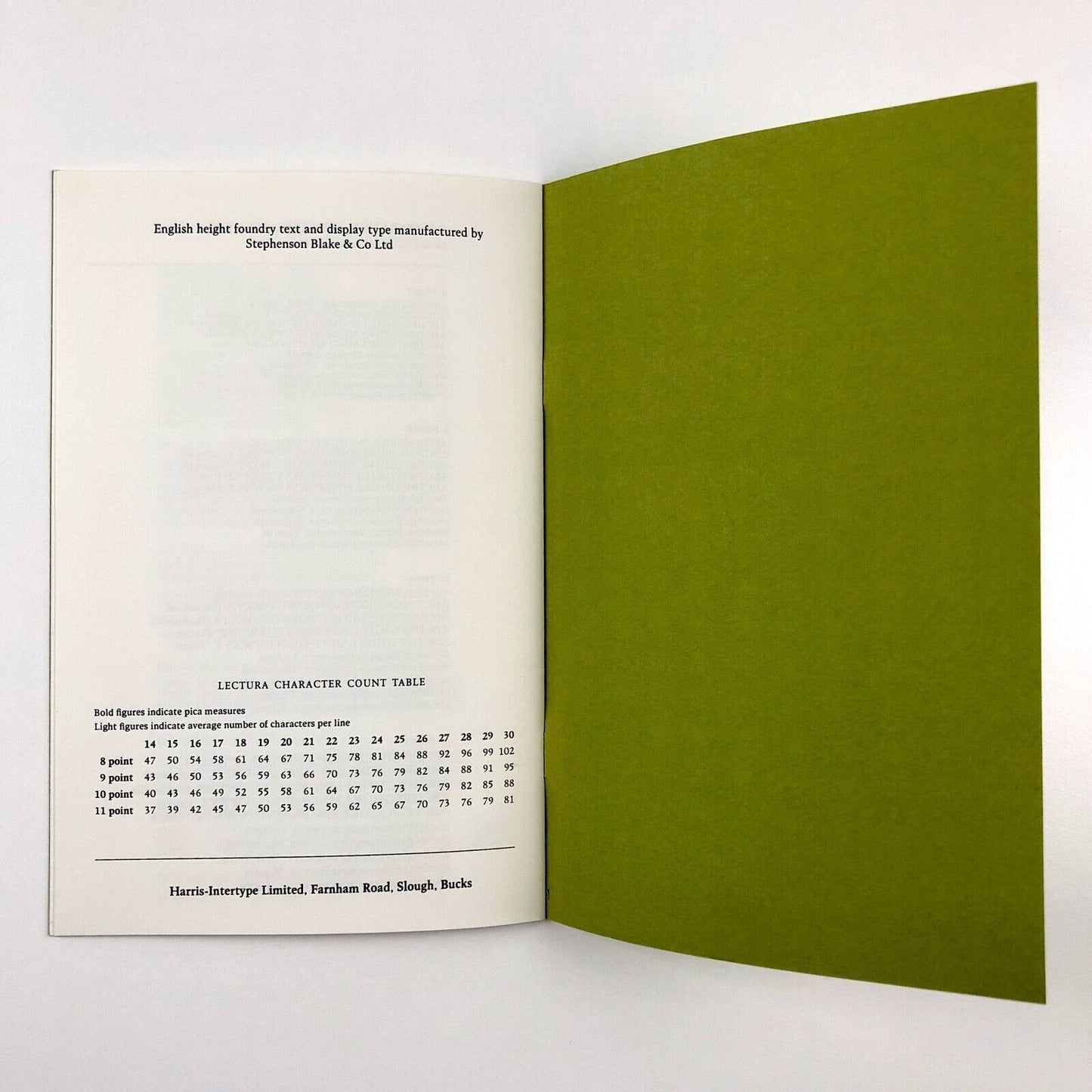 Presenting Lectura: Harris-Intertype type specimen booklet on the book page and the magazine page | Dick Dooijes design | undated 1960s?
