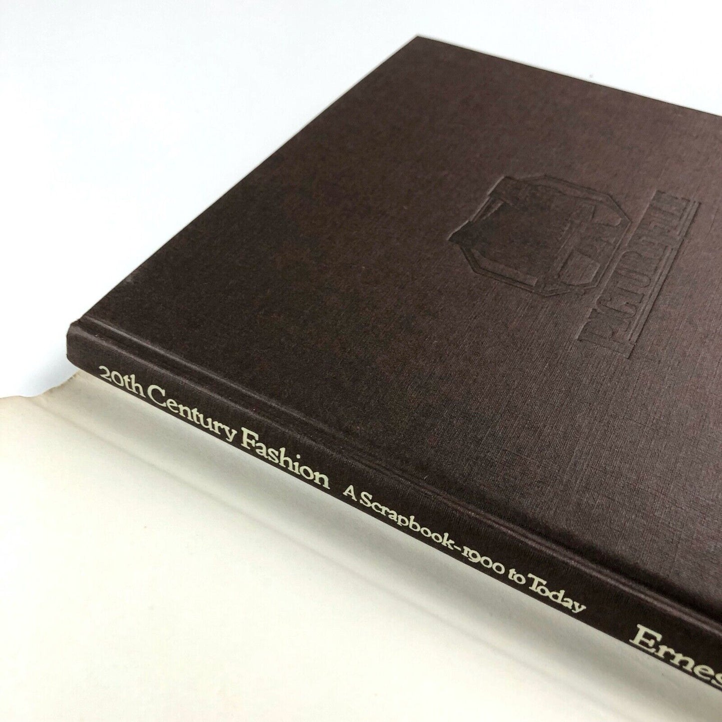 20th Century Fashion: A Scrapbook - 1900 to Today | Ernestine Carter, 1975 | ex-libris Michael Stennett