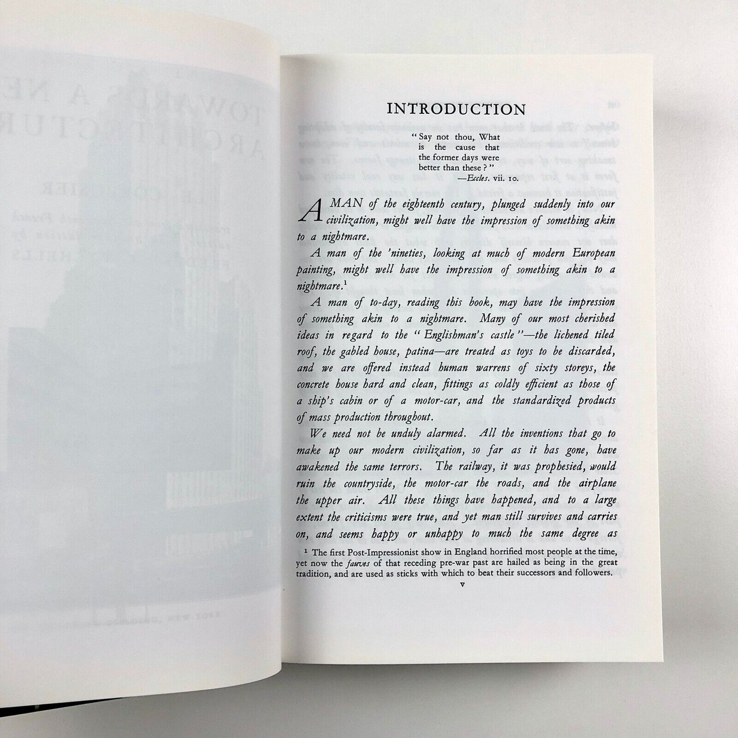 Essential Le Corbusier: L’esprit nouveau articles | Architectural Press, 1998