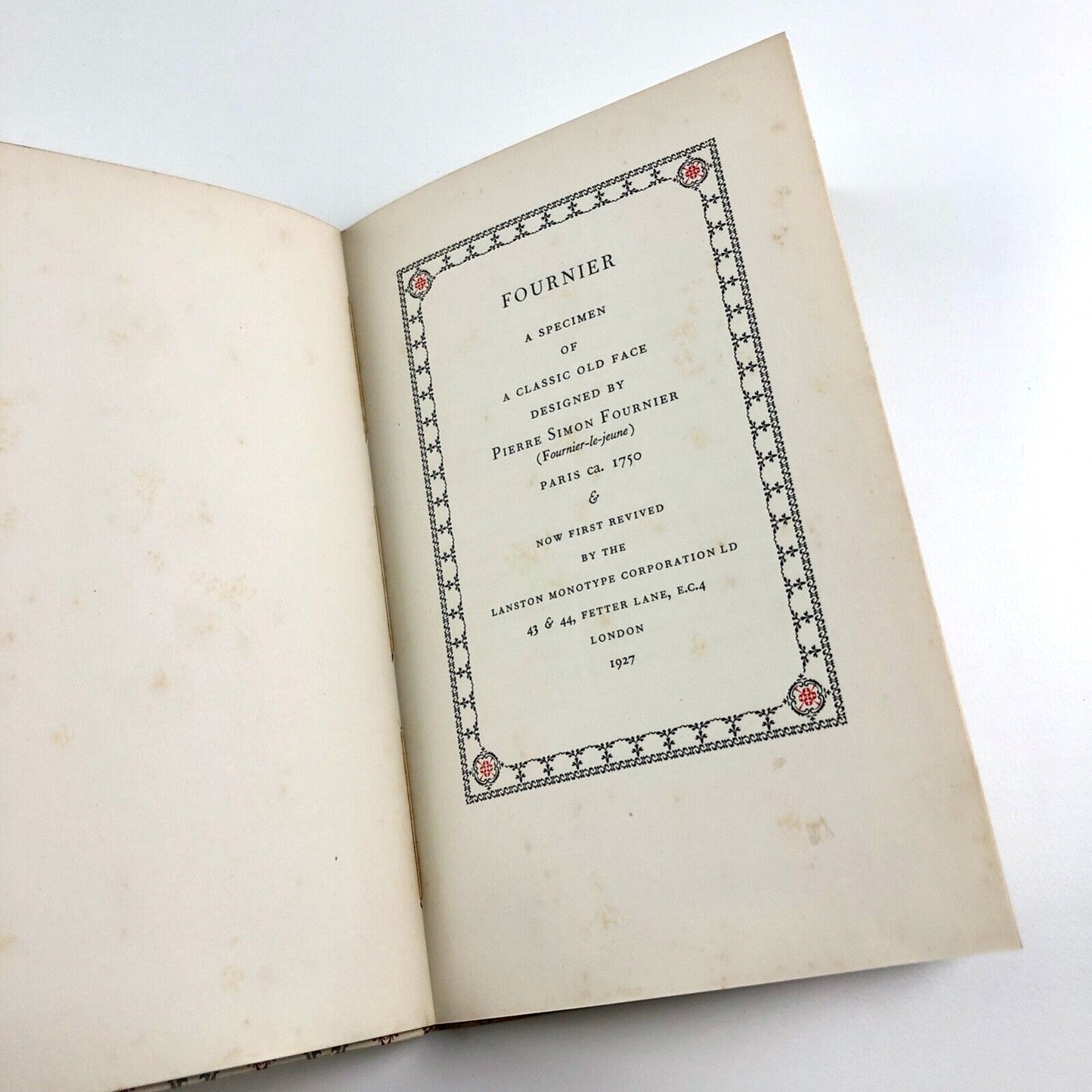 Fournier: A Specimen of a Classic Type | Lanston Monotype reproduction, 1927