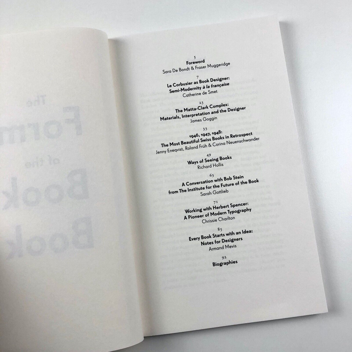 The Form of the Book Book | Edited by Sara De Bondt and Fraser Muggeridge | Occasional Papers, 2009