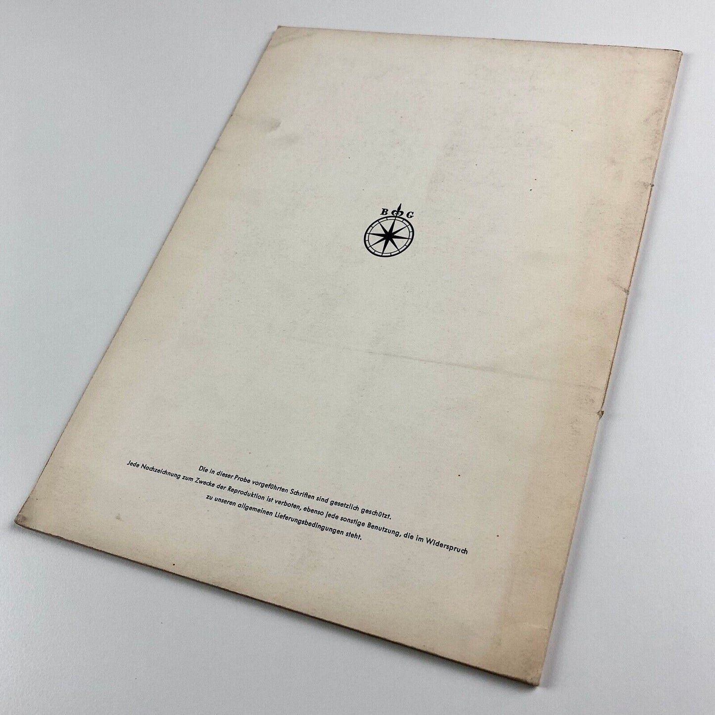 Futura – Bauersche Giesserei Frankfurt | Type specimen booklet Paul Renner