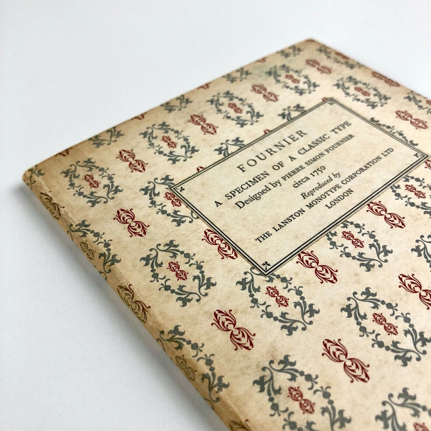 Fournier: A Specimen of a Classic Type | Lanston Monotype reproduction, 1927