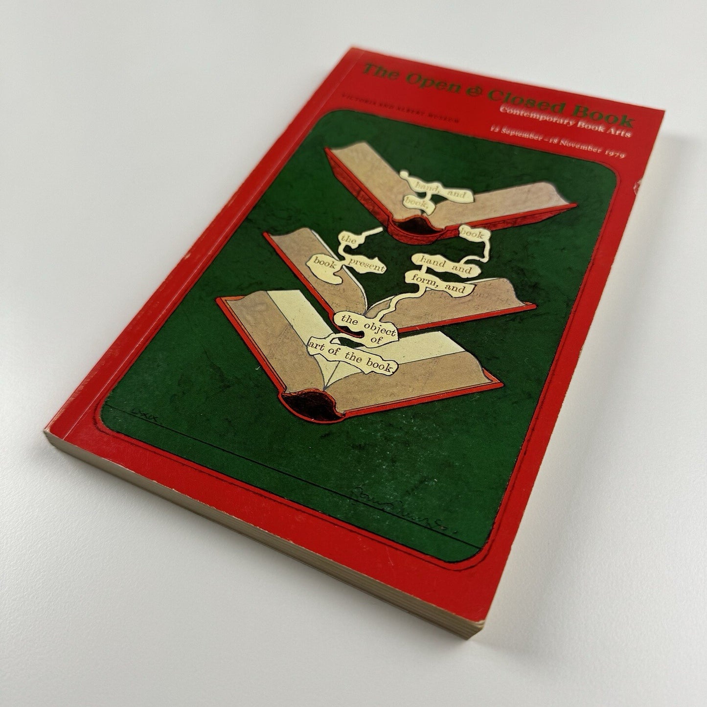 The Open & Closed Book. Contemporary Book Arts | Victoria & Albert Museum, 1979