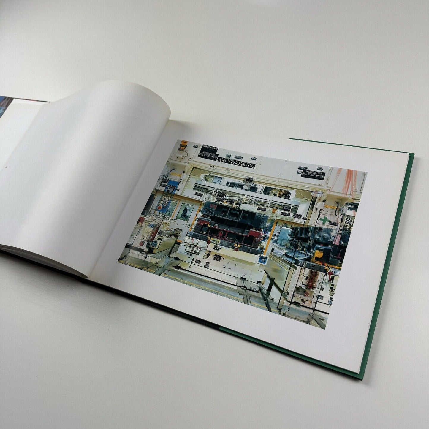 Melting Point. Stéphane Couturier | Trans photographic press/Ville Ouverte, 2006