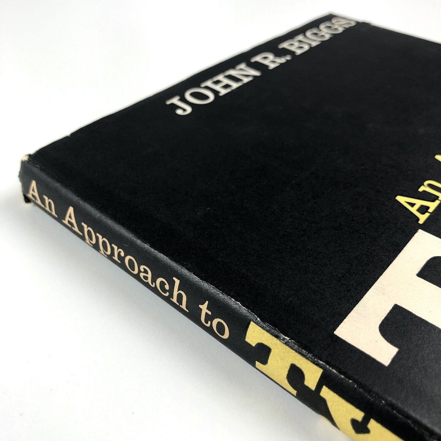 An Approach to Type by John R. Biggs | New revised edition, Blandford, 1961