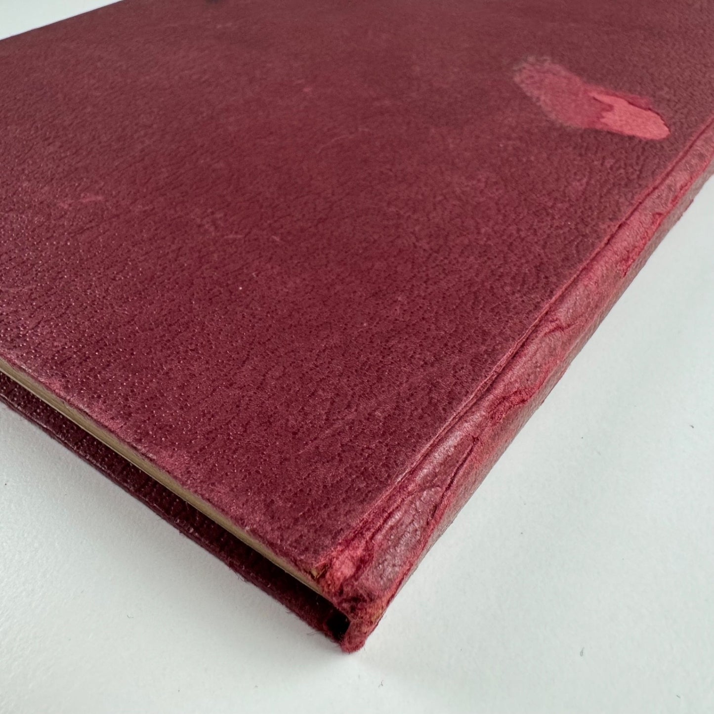 Beginners Guide to Design in Printing by Leslie G. Luker | Adana Printing Machines Ltd, second ed 1965