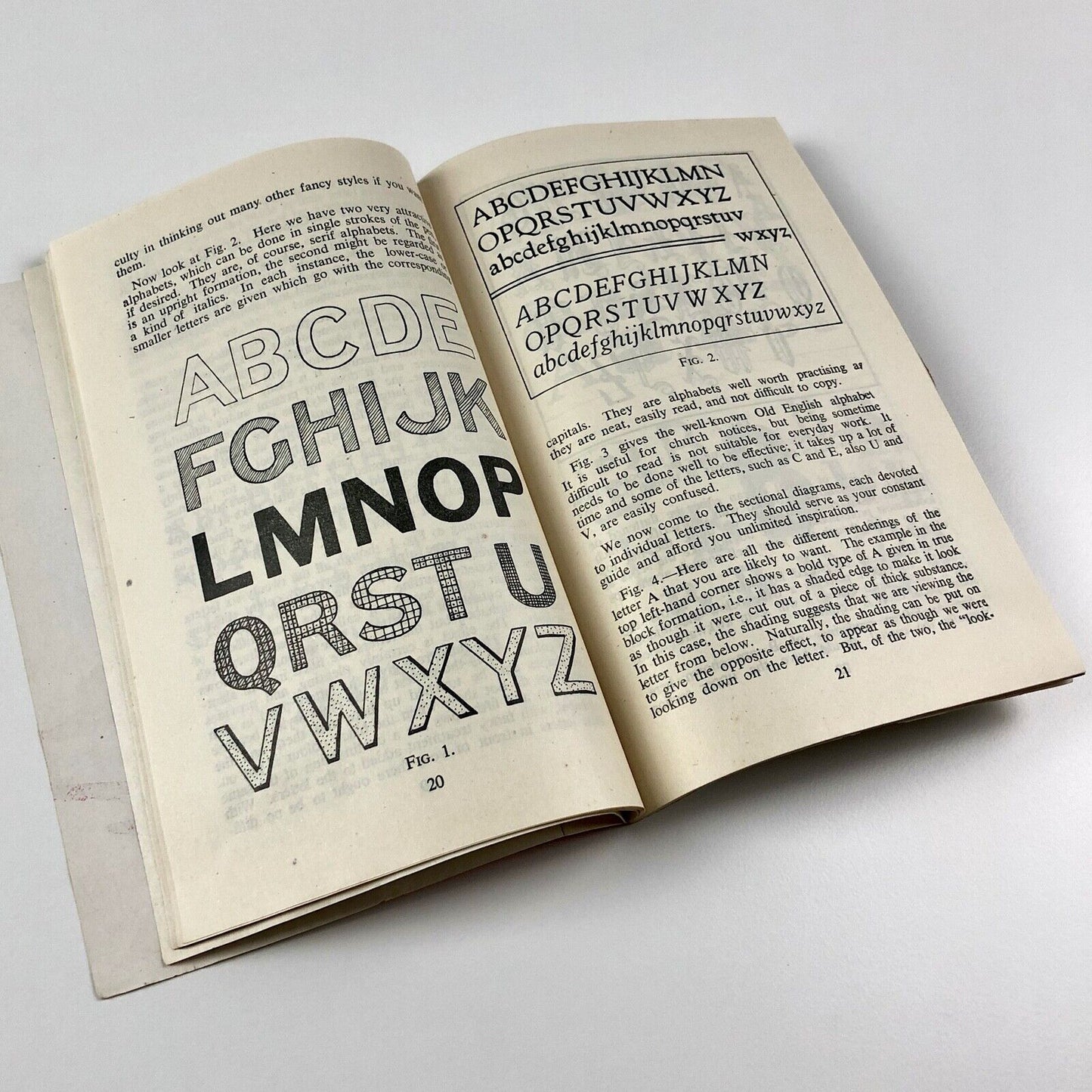 A Guide to Lettering. A Useful Handbook for Ticket, Poster and Sign Writers | Howard Jeremy