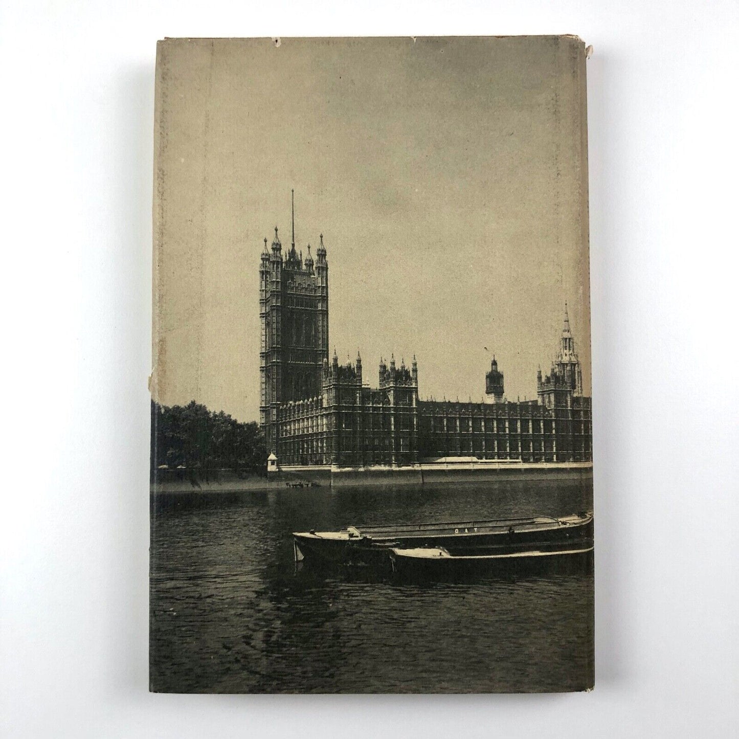 The Architecture of Victorian London by Sir John Summerson | Virginia University, 1976