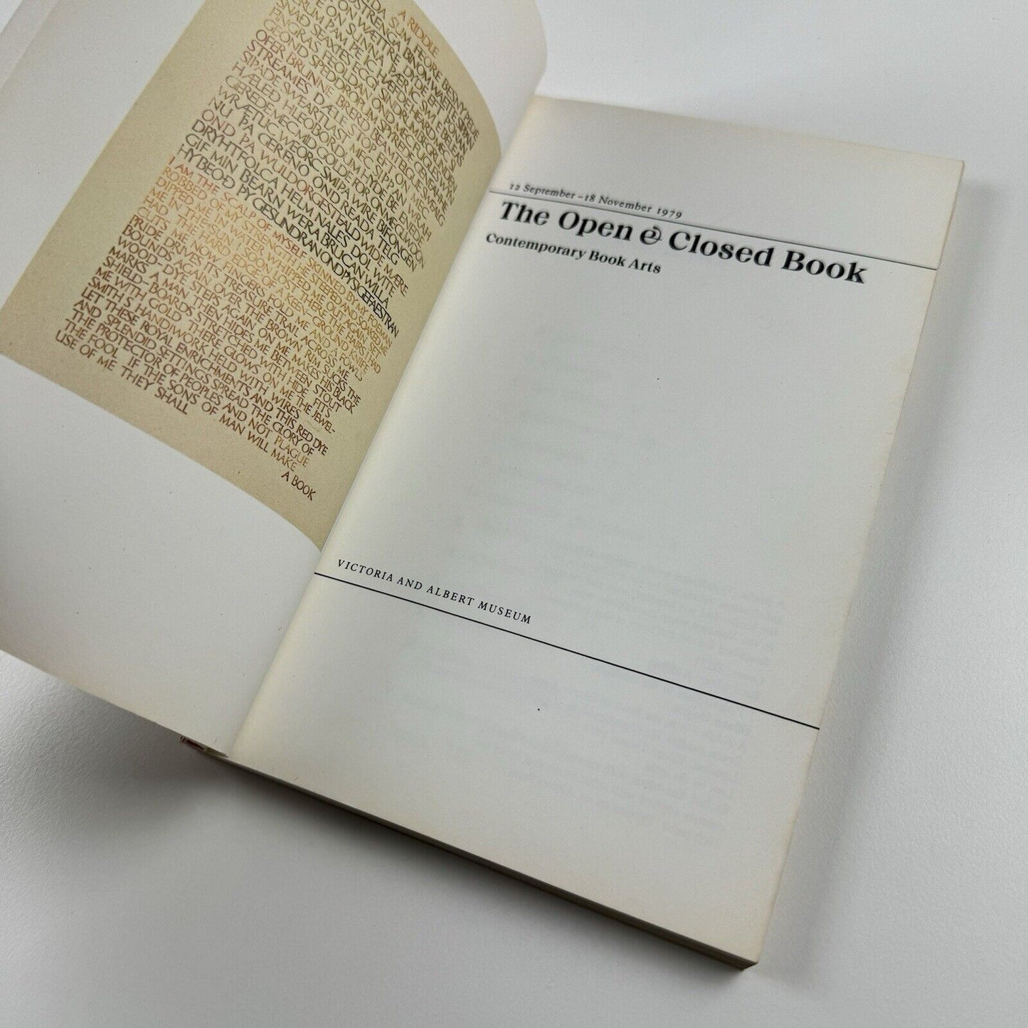 The Open & Closed Book. Contemporary Book Arts | Victoria & Albert Museum, 1979