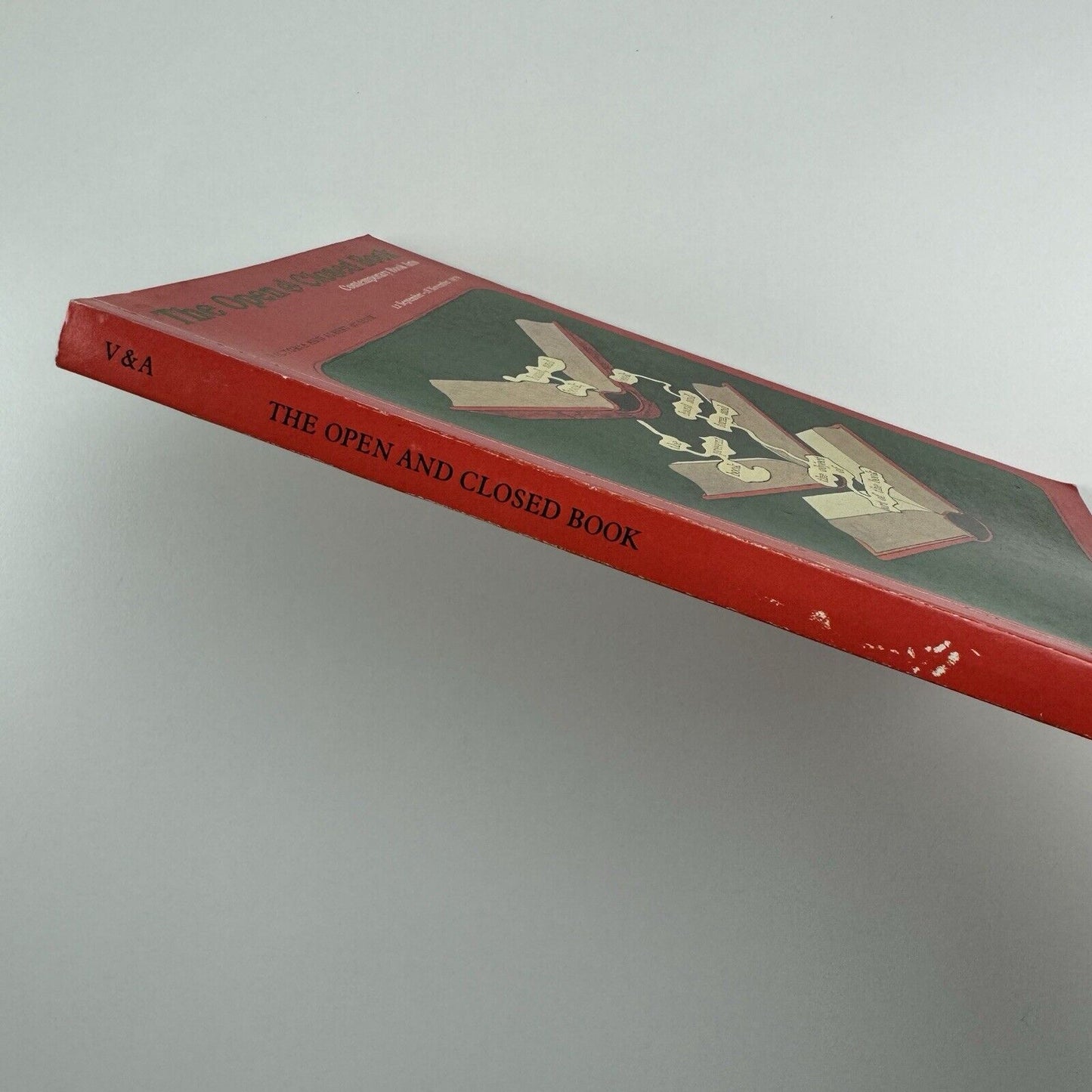 The Open & Closed Book. Contemporary Book Arts | Victoria & Albert Museum, 1979