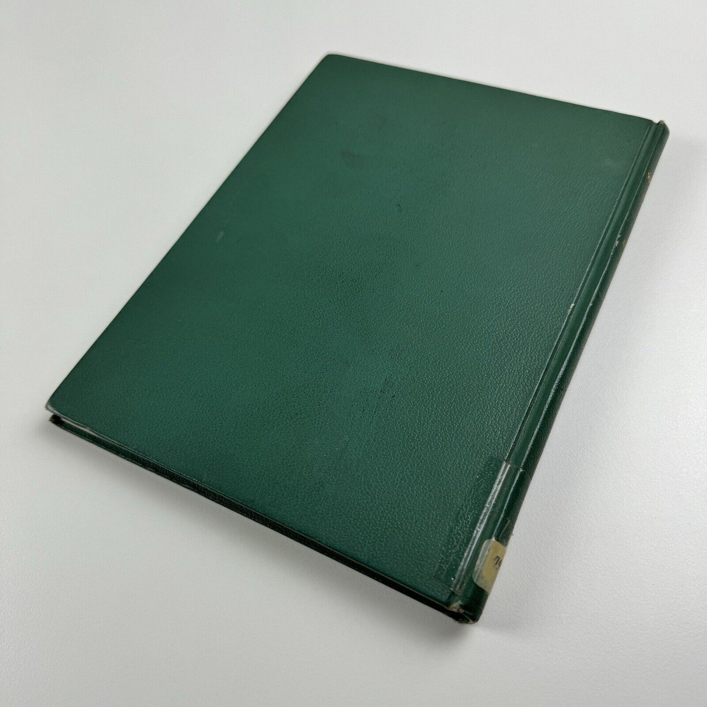 Sculpture in Paper by Bruce Angrave | The how to do it series number 72 | The Studio Publications, 1957