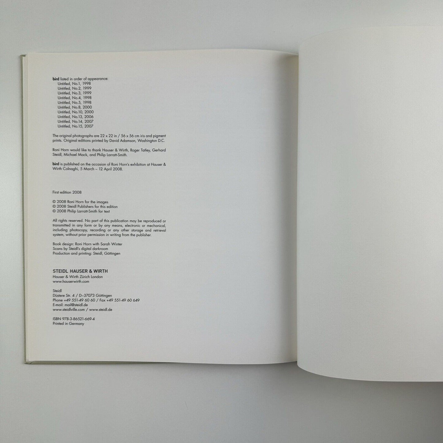 Bird. Roni Horn catalogue | Steidl Hauser & Wirth, London 2008