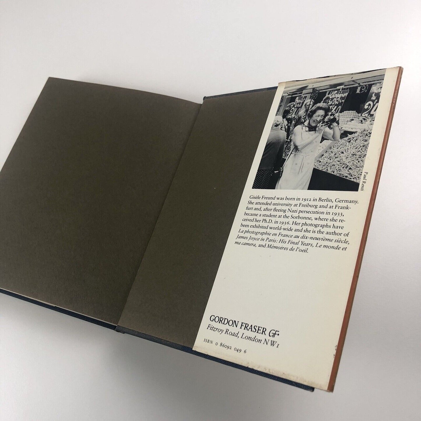 Photography & Society by Gisèle Freund | Gordon Fraser, 1980