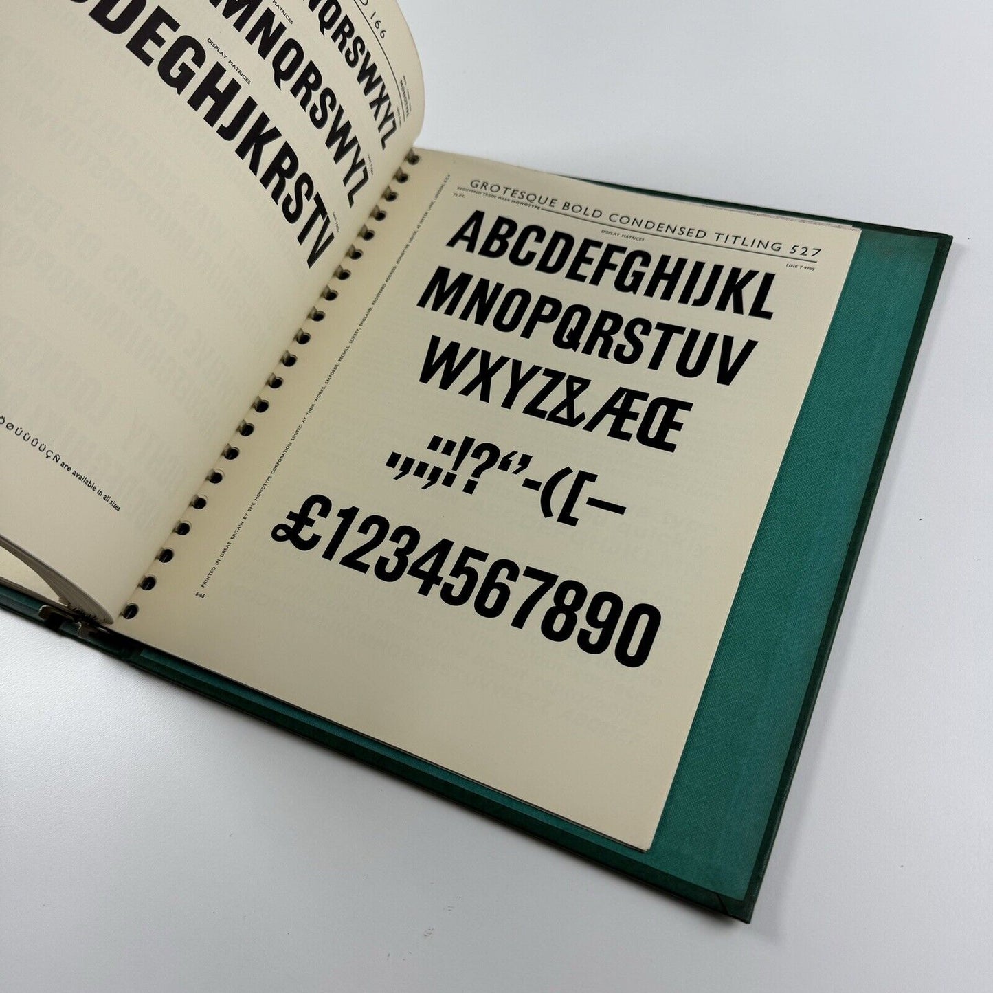 Specimen Book of 'Monotype' Printing Types. Volume One | Monotype Corporation