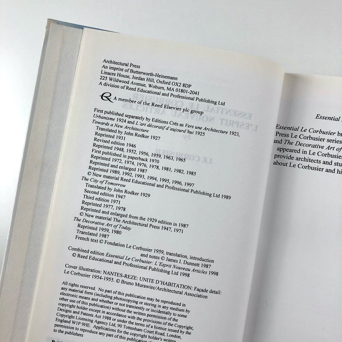 Essential Le Corbusier: L’esprit nouveau articles | Architectural Press, 1998